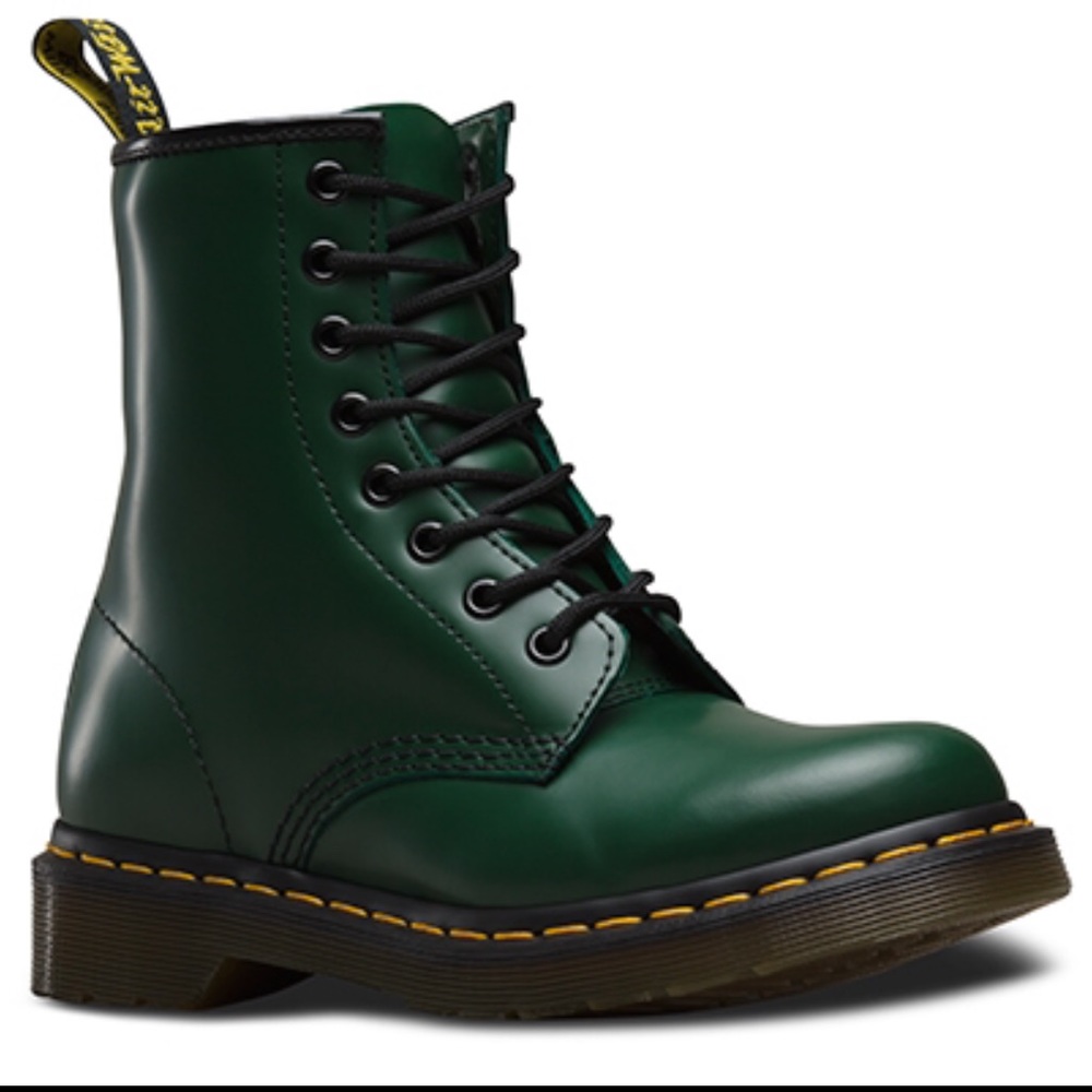 Dr. Martens Green Women 1460 Smooth Boots